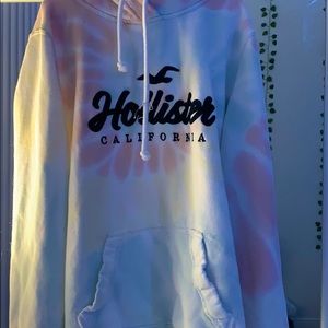 Super cute pastel tie dye pullover hoodie!
